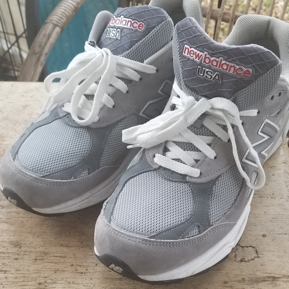New Balance 990